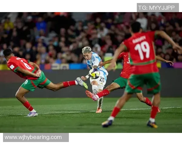 2025-04-19 22：00英超 第33轮埃弗顿-：-曼城